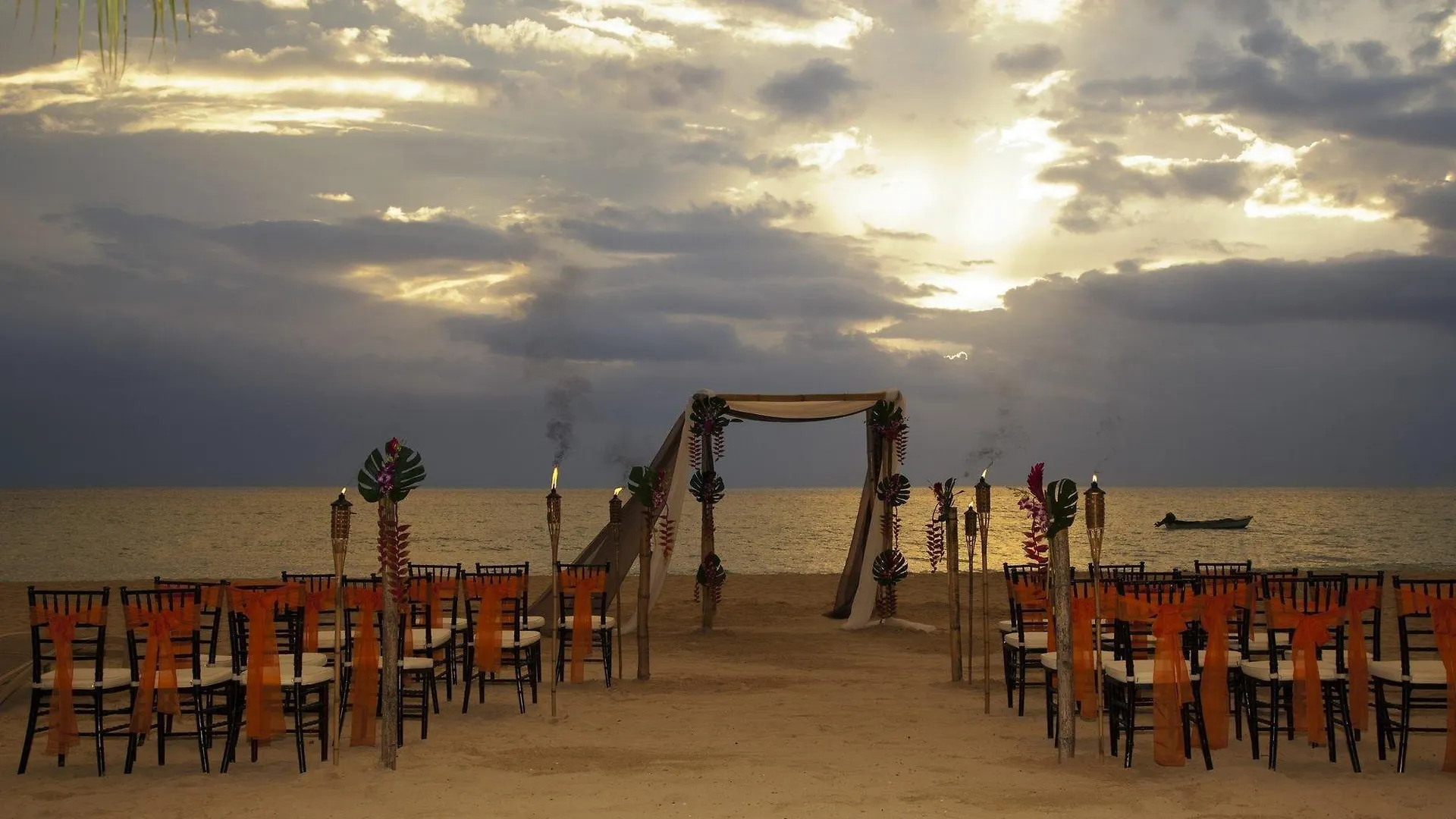 Sandy Haven Resort (Adults Only) Негрил 4*,