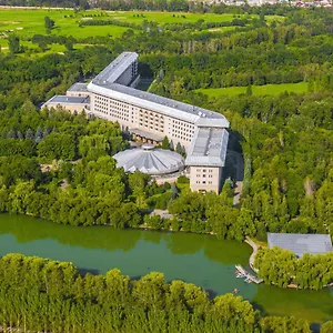 Отель Swissotel Wellness Alatau Алматы